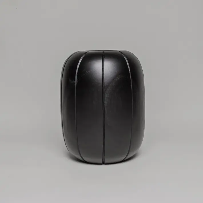 Ваза 22х28 см, дерево, черный