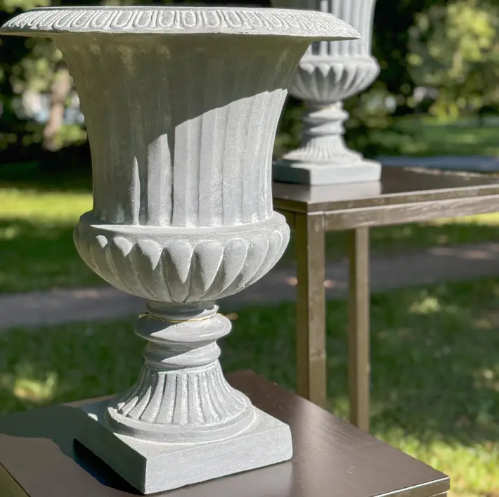 Кашпо в римском стиле 30х37 см, фибергласс, серый