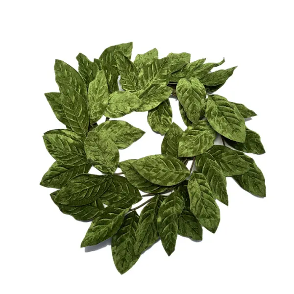 Венок с листьями D66 см, бархат, оливковый