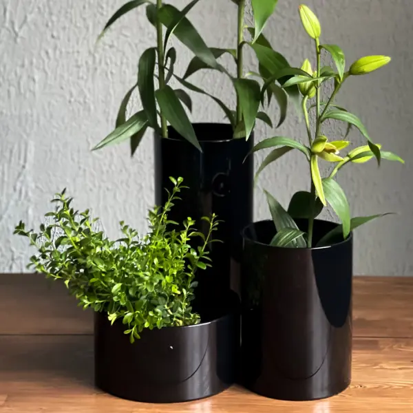 Ваза 15х30 см, поликарбонат, чёрный Ваза 15х30 см, поликарбонат, чёрный