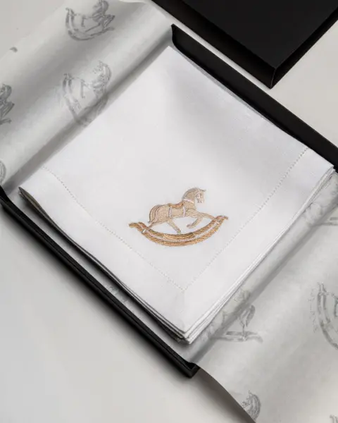 Набор льняных текстильных салфеток ЛОШАДЬ, 45х45 см, 4 шт