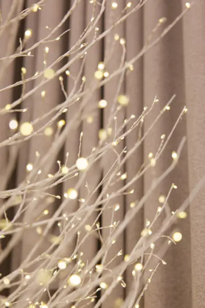 Дерево с мерцающим эффектом LED H250 см, пластик, металл, белый