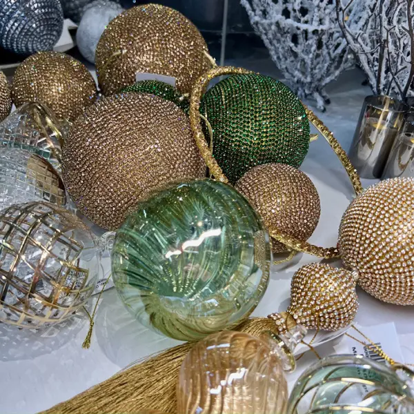 Шар c кристаллами D8 см, пластик, стекло, золотой