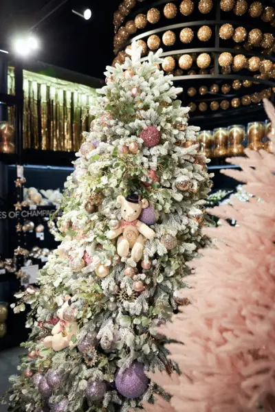 Ель заснеженная с лампочками ВЕРСАЛЬСКАЯ Н240 см, пластик, металл, белый