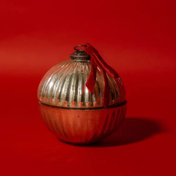 Ароматическая свеча ГЛИНТВЕЙН, ребристая, 10 см, стекло, золотой