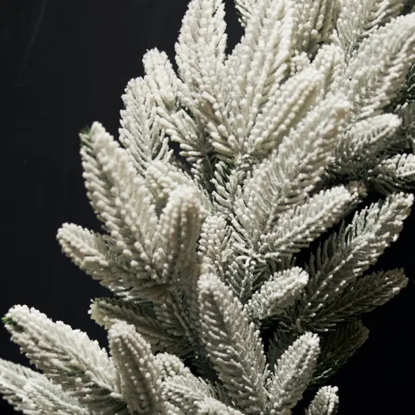 Венок рождественский РОМАНОВСКИЙ, заснеженный D65 см, пластик, белый