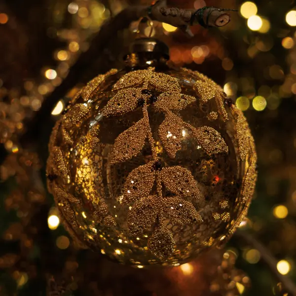 Шар ЛИСТЬЯ D8 см, стекло, золотой