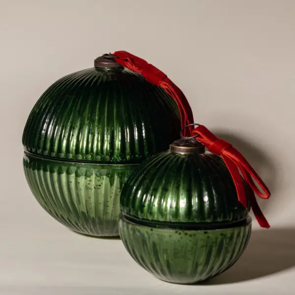 Ароматическая свеча АПЕЛЬСИН КОРИЦА, ребристая, 20 см, стекло, зеленый