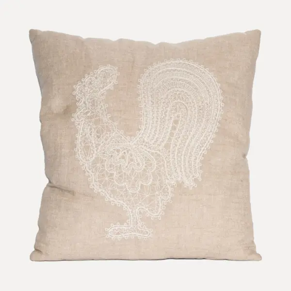 Подушка с вышивкой ПЕТУХ 50х50 см, текстиль, бежевый