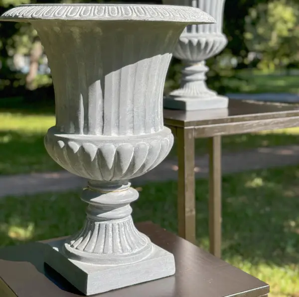 Кашпо в римском стиле 30х37 см, фибергласс, серый