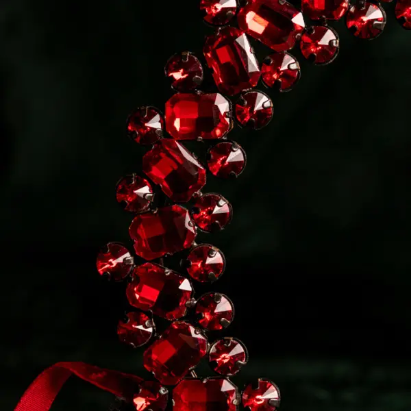 Подвес КОЛЬЦО с кристаллами D10 см, металл, стекло, красный