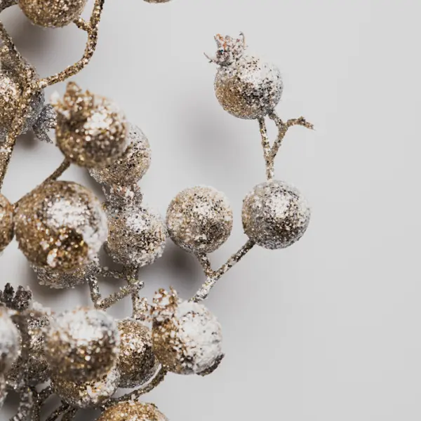 Ветвь ягодная H73 см с блестками, пластик, шампань