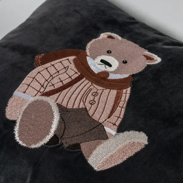 Подушка с вышивкой МИШКА, 50х50 см, текстиль, серый